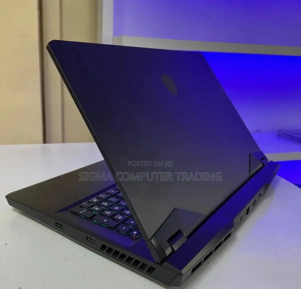 New Laptop MSI GP75 Leopard 16GB Intel Core I7 SSD 1T