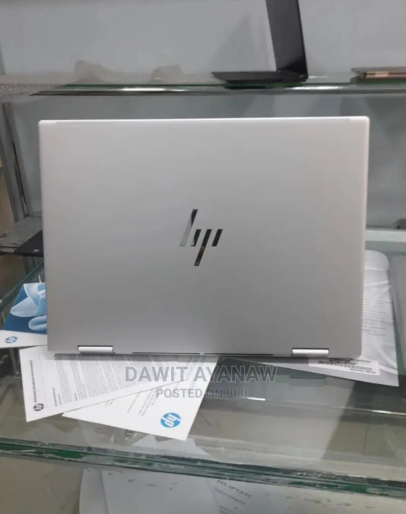 New Laptop HP Envy X360 8GB Intel Core I7 SSD 512GB