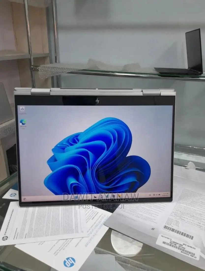 New Laptop HP Envy X360 8GB Intel Core I7 SSD 512GB