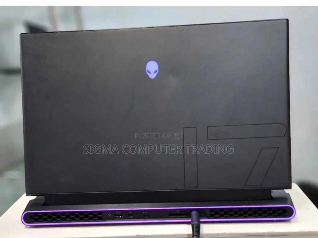 New Laptop Alienware M17x R2 32GB Intel Core I7 SSD 1T