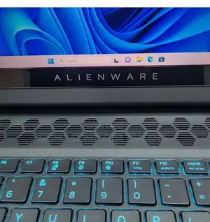 New Laptop Alienware M17x R2 32GB Intel Core I7 SSD 1T