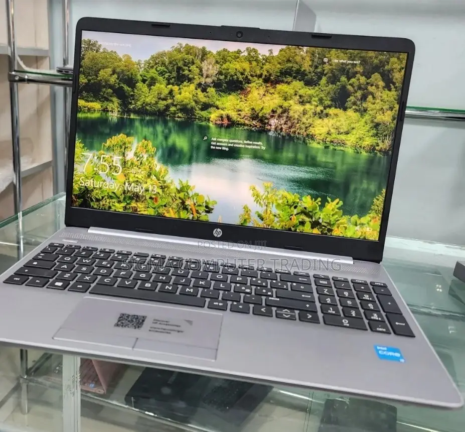 New Laptop HP Stream Notebook 8GB Intel Core I3 HDD 1T