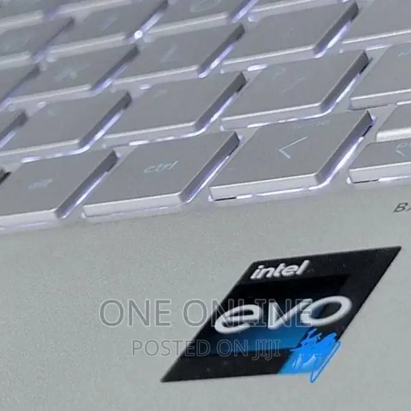 New Laptop HP Envy X360 8GB Intel Core I7 SSD 512GB