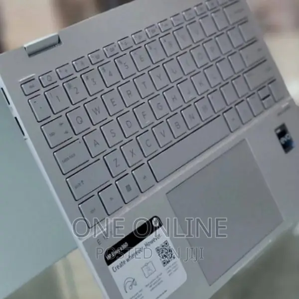 New Laptop HP Envy X360 8GB Intel Core I7 SSD 512GB