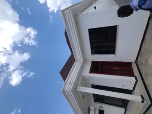 3bdrm Villa in አድስ አበባ, Bole for sale