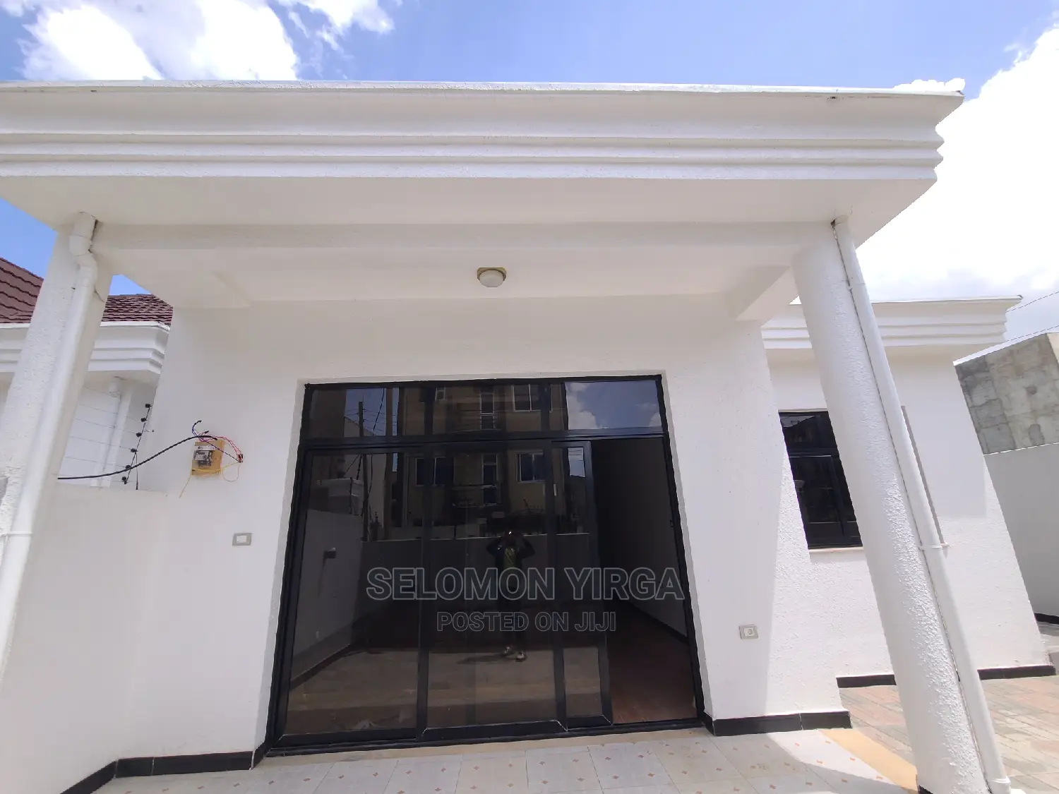 3bdrm Villa in አድስ አበባ, Bole for sale