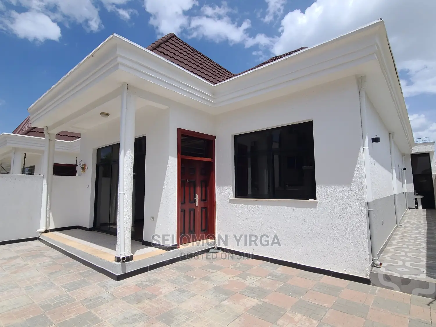 3bdrm Villa in አድስ አበባ, Bole for sale