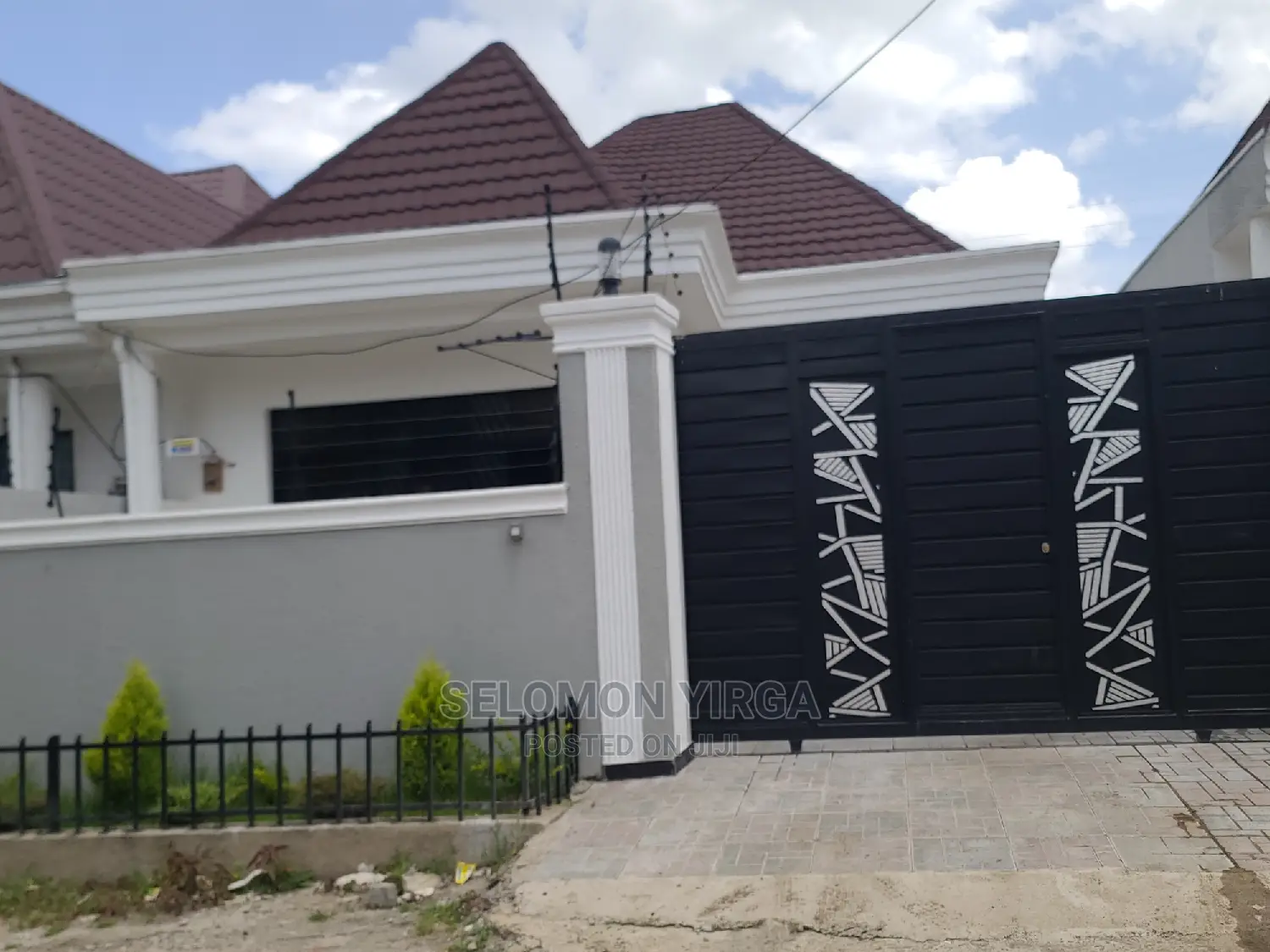 3bdrm Villa in አድስ አበባ, Bole for sale