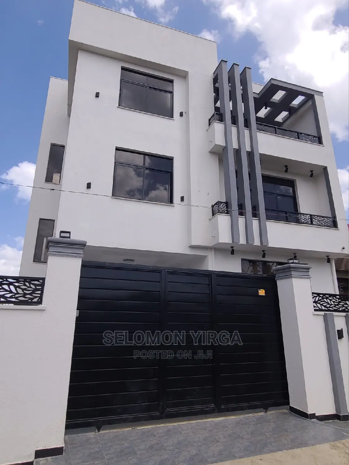 6bdrm Villa in አድስ አበባ, Bole for sale