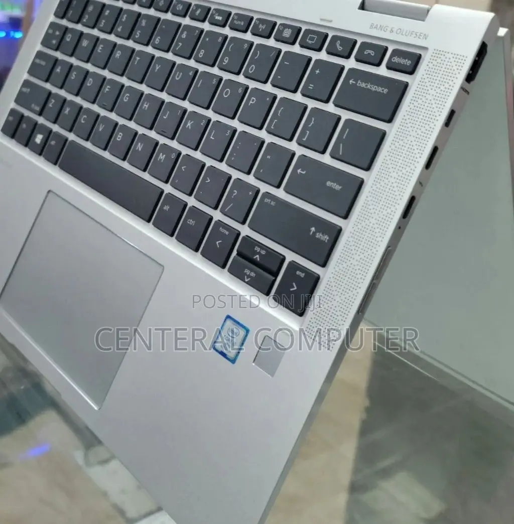 New Laptop HP Pavilion 10 12GB Intel Core I5 SSD 512GB