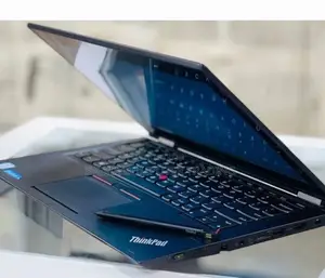 Photo - New Laptop Lenovo ThinkPad Yoga 370 8GB Intel Core I5 SSD 512GB