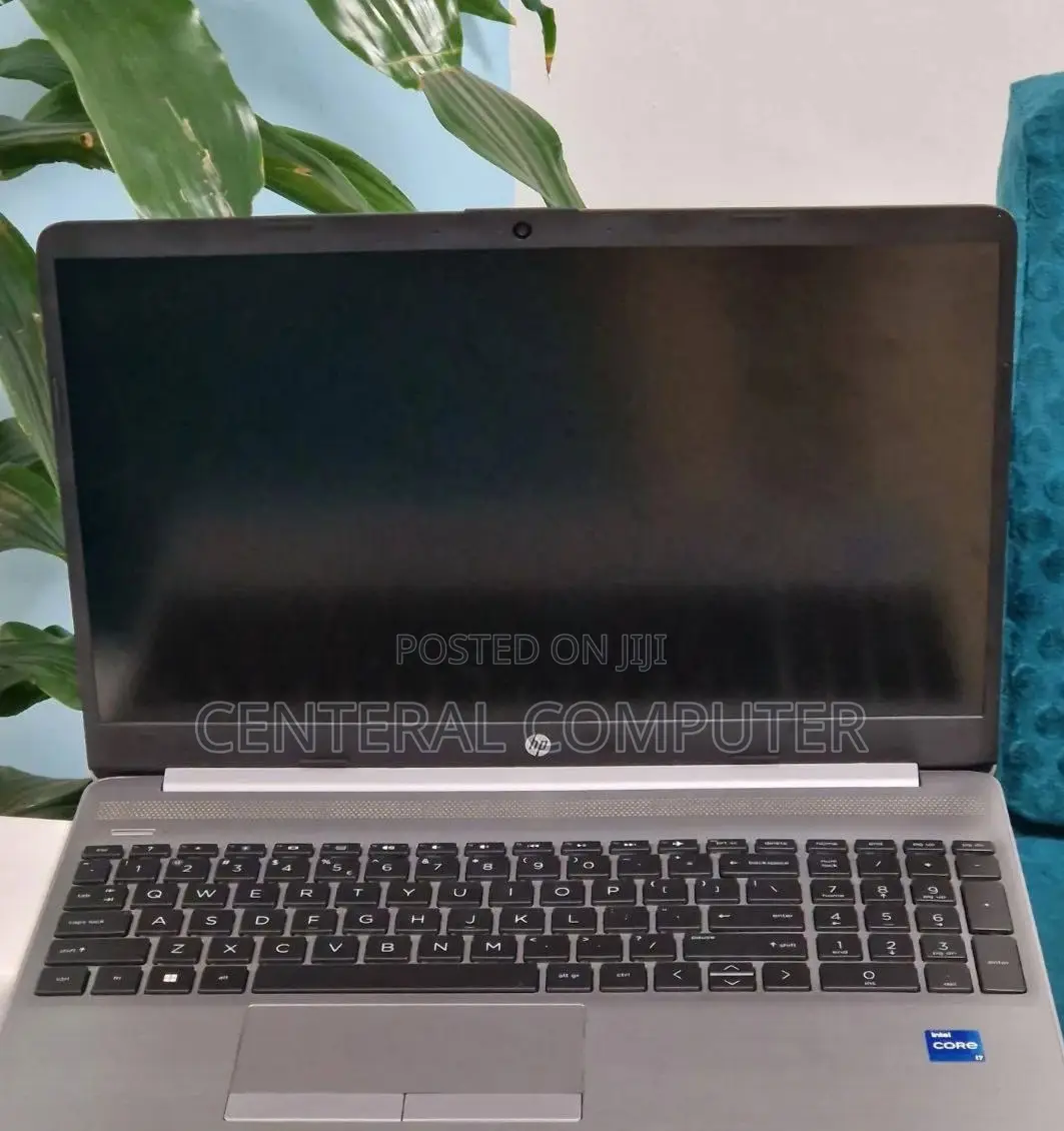 New Laptop HP 250 G8 8GB Intel Core I7 SSD 1T
