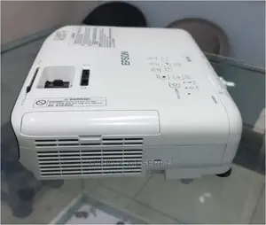 Brand New Epson EB - S41 Projectr