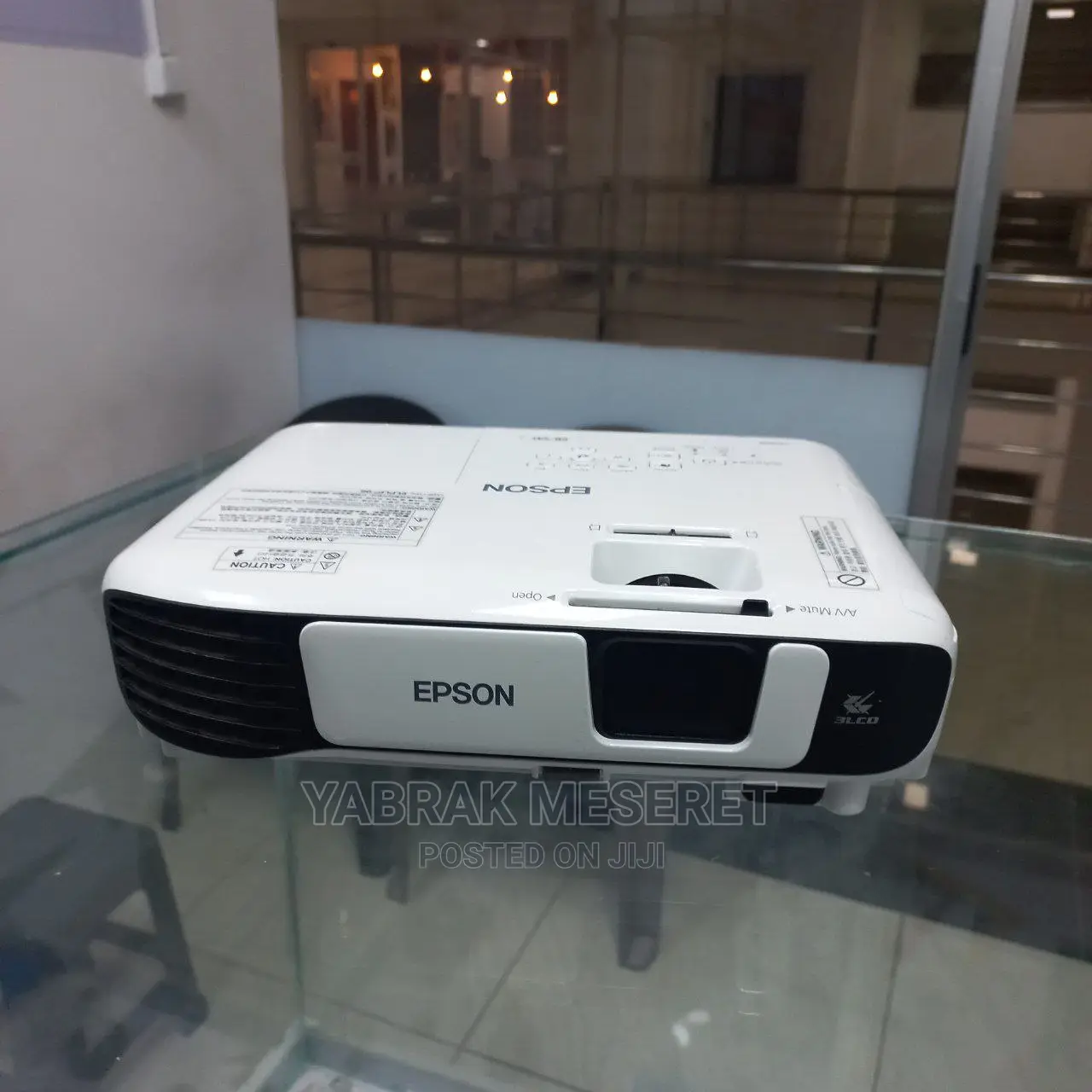 Brand New Epson EB - S41 Projectr