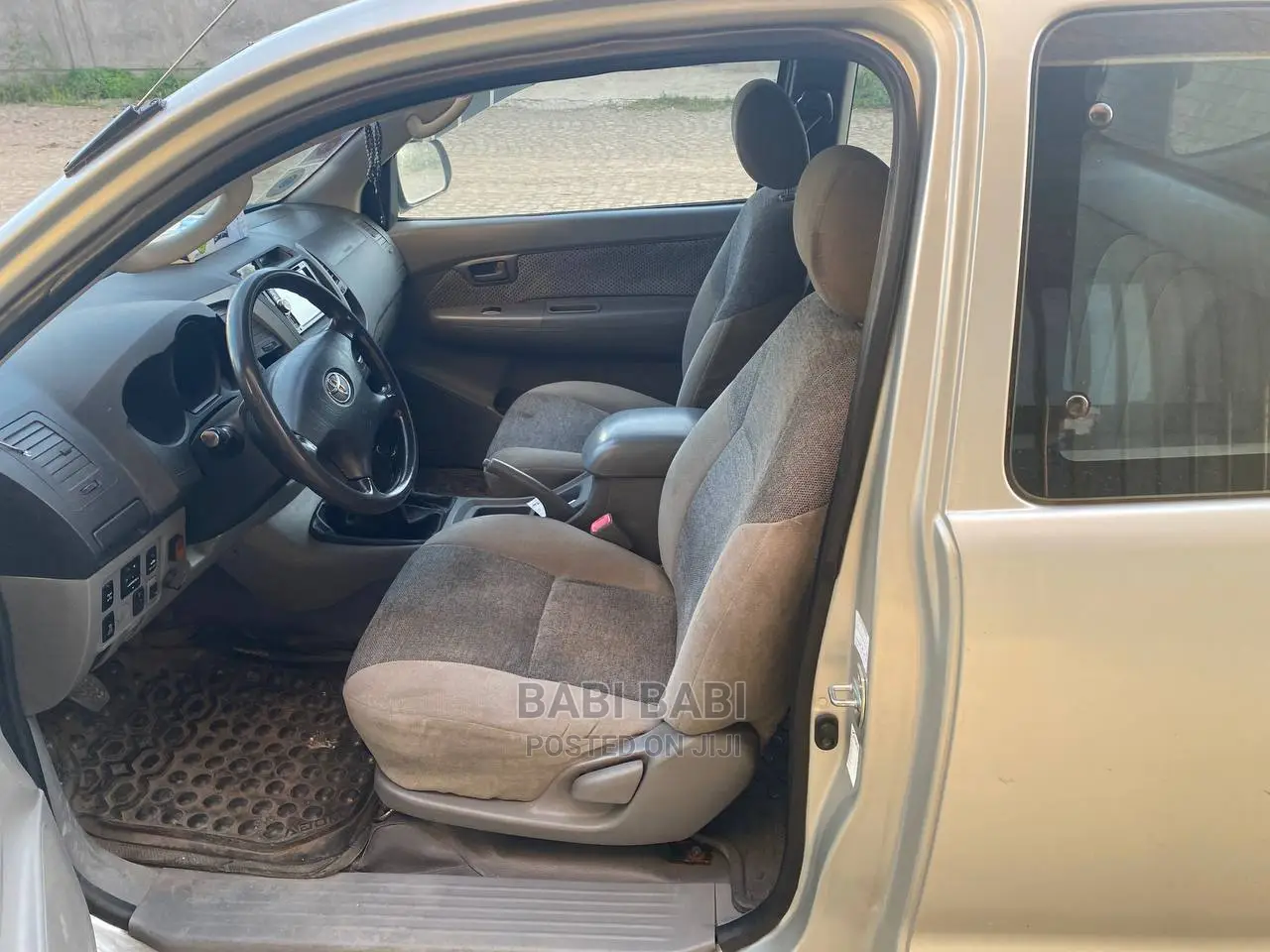 Toyota Hilux 2.5 D-4D Extra Cab 2008 Gold