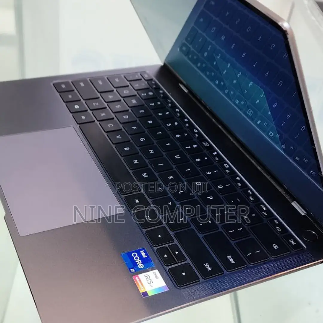 New Laptop Huawei MateBook HZ-W19 16GB Intel Core I7 SSD 512GB