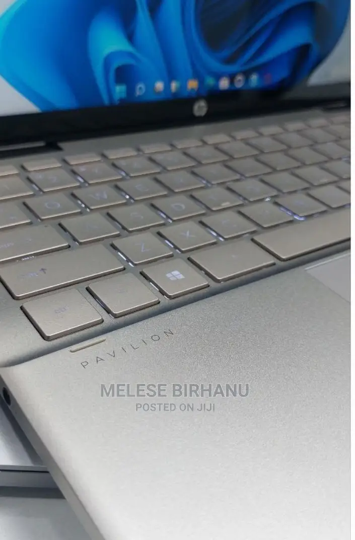 New Laptop HP Pavilion X360 8GB Intel Core I5 SSD 512GB
