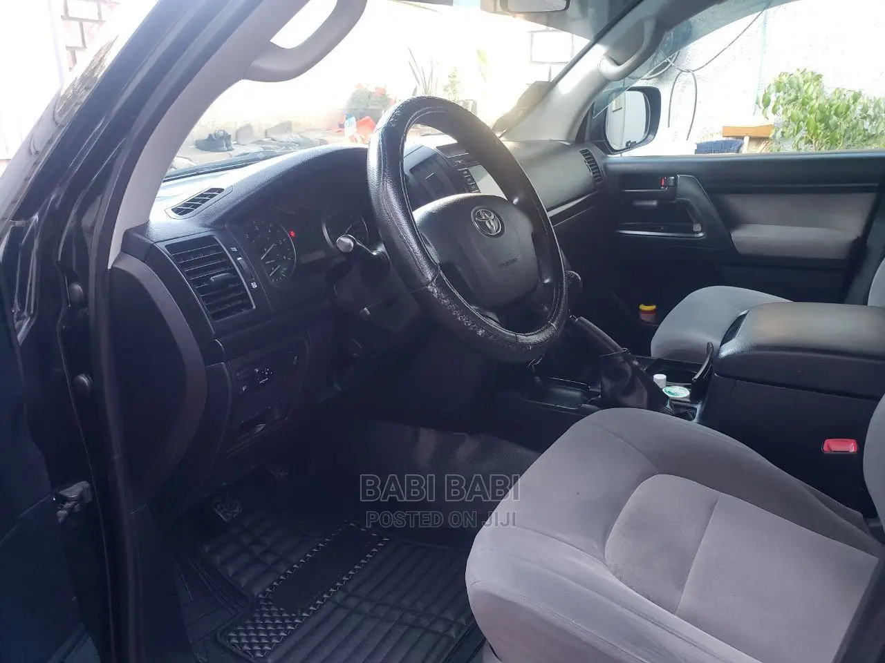 Toyota Land Cruiser 4.5 V8 VXR 2013 Black