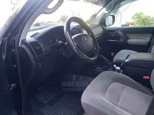 Toyota Land Cruiser 4.5 V8 VXR 2013 Black