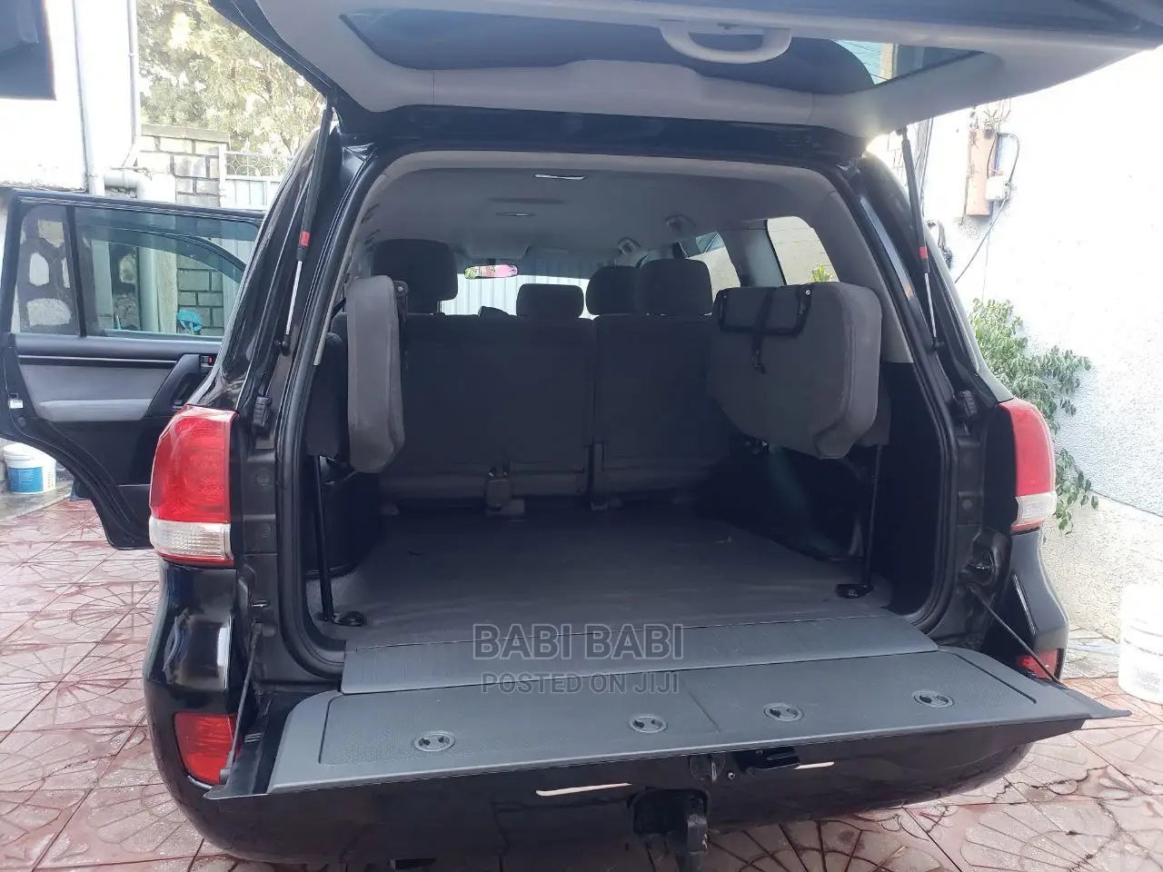 Toyota Land Cruiser 4.5 V8 VXR 2013 Black