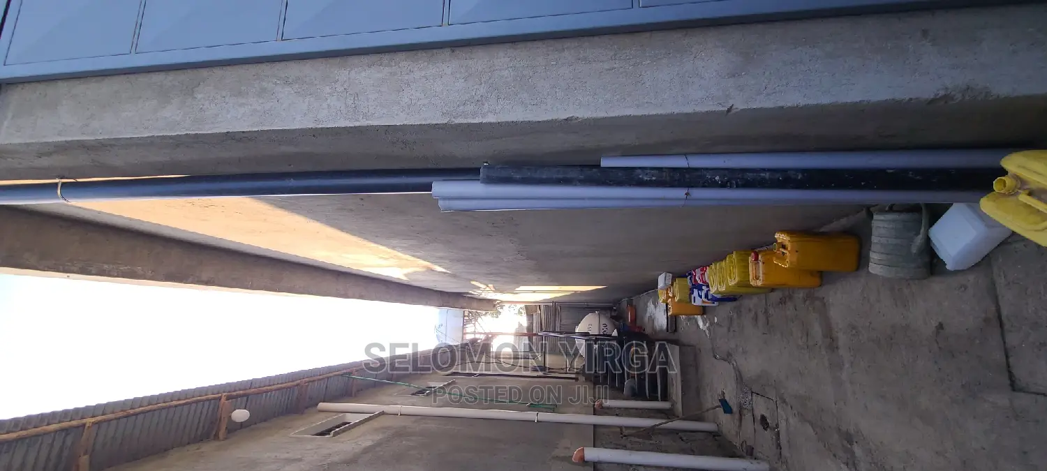 የሚከራይ መጋዘን