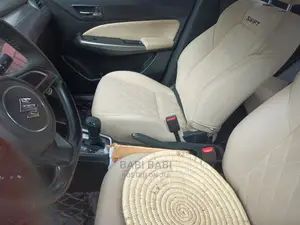 Suzuki Swift 2022 White