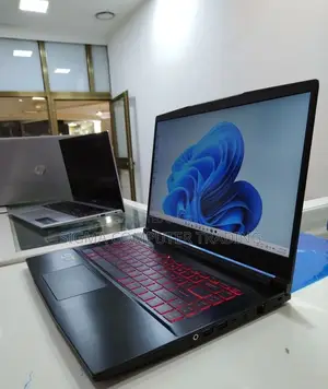 New Laptop MSI GF63 8GB Intel Core I7 SSD 512GB