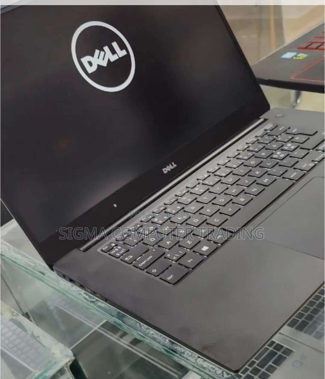New Laptop Dell XPS 15 32GB Intel Xeon SSD 512GB