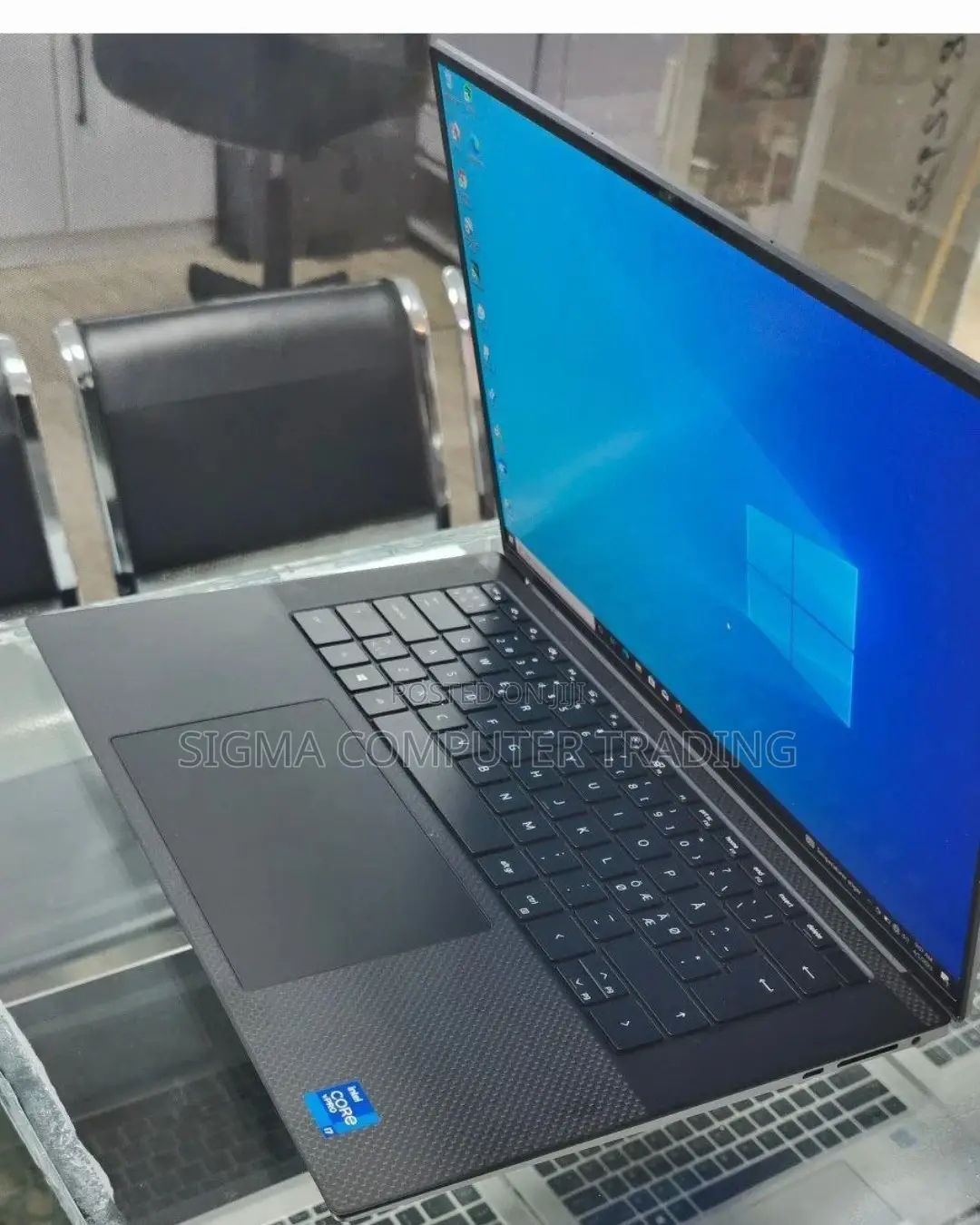 New Laptop Dell Precision 15 5540 16GB Intel Xeon SSD 512GB