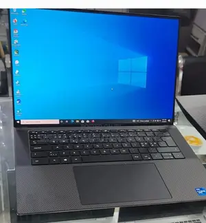 New Laptop Dell Precision 15 5540 16GB Intel Xeon SSD 512GB