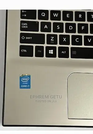 New Laptop Toshiba A30 8GB Intel Core I7 HDD 1T