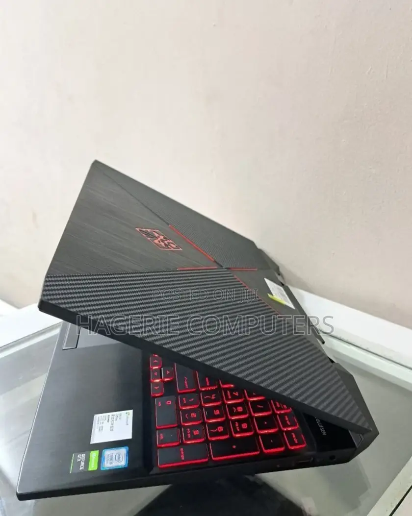 New Laptop HP Omen 15 16GB SSD 512GB