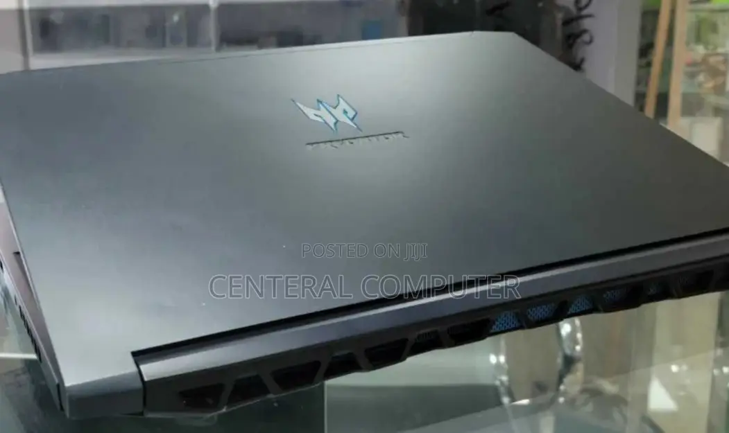 New Laptop Acer Predator Triton 300 32GB Intel Core I7 SSD 1T