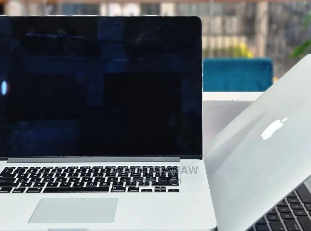 New Laptop Apple MacBook Pro 2015 16GB Intel Core I7 SSD 512GB