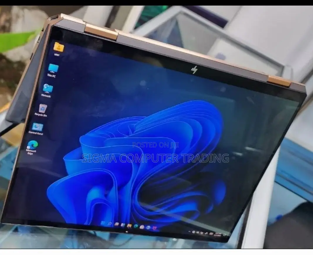 New Laptop HP Spectre 16GB Intel Core i7 SSD 1T