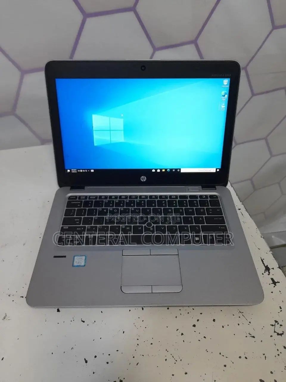 New Laptop HP EliteBook 820 G3 8GB Intel Core I7 SSD 256GB