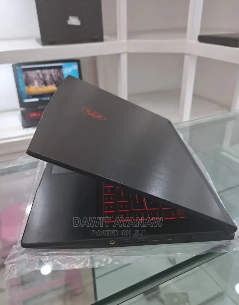 New Laptop MSI GF63 16GB Intel Core I7 SSD 512GB