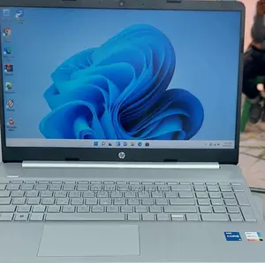 New Laptop HP Stream Notebook 8GB Intel Core I5 SSD 512GB
