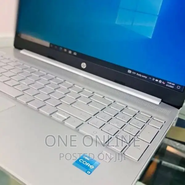 New Laptop HP 8GB Intel Core I3 SSD 512GB