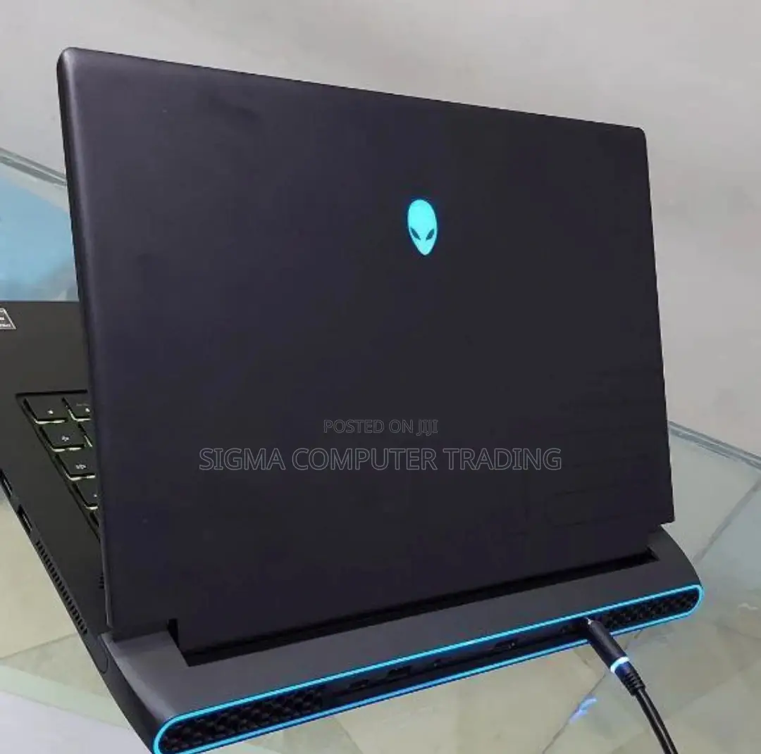 New Laptop Alienware M17x R2 16GB AMD Ryzen 9 SSD 1T
