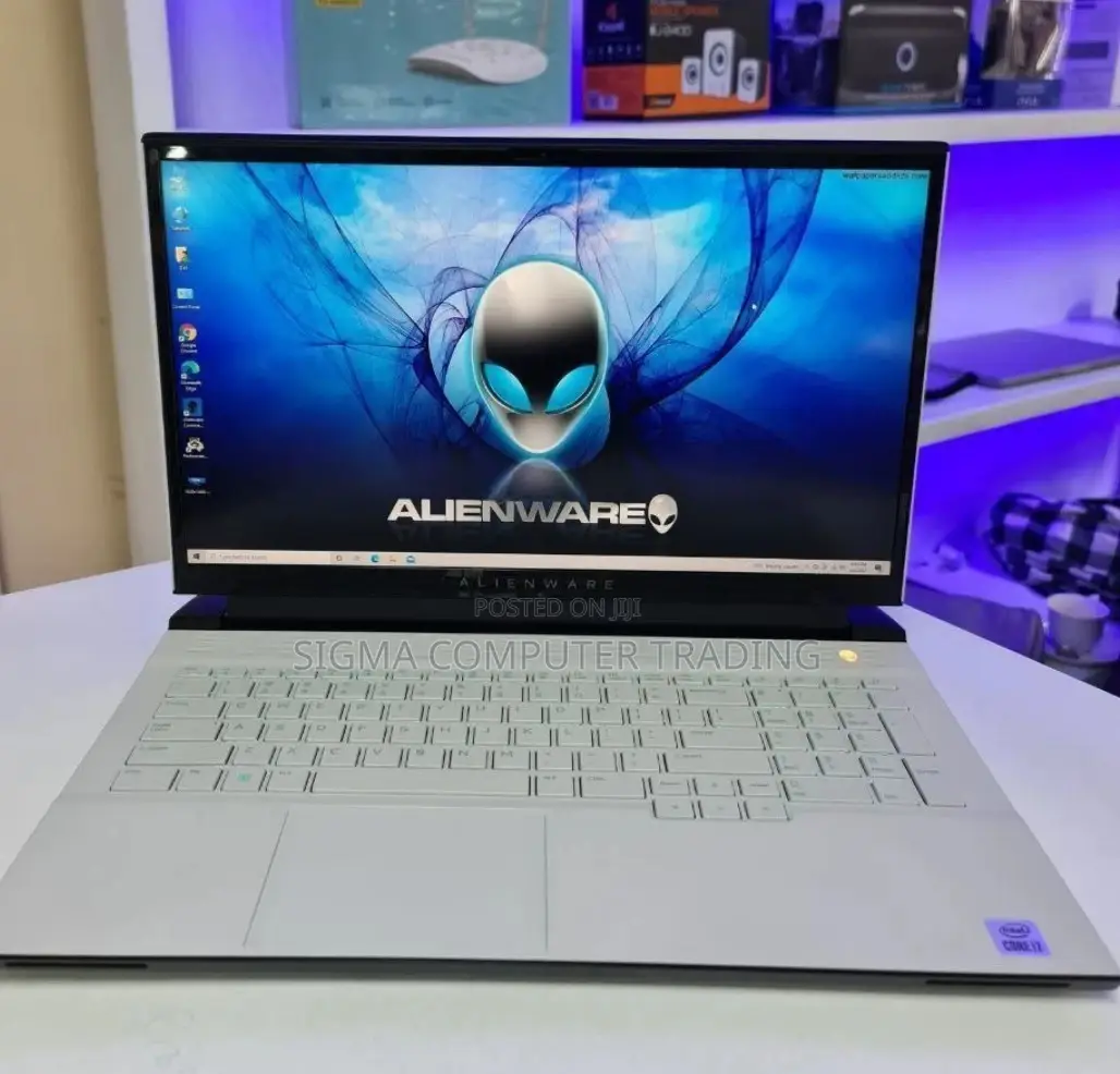 New Laptop Alienware M17x R2 32GB Intel Core I7 SSD 2T