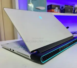 New Laptop Alienware M17x R2 32GB Intel Core I7 SSD 2T