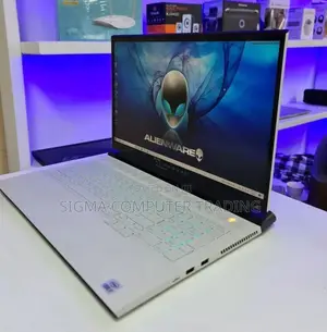 New Laptop Alienware M17x R2 32GB Intel Core I7 SSD 2T