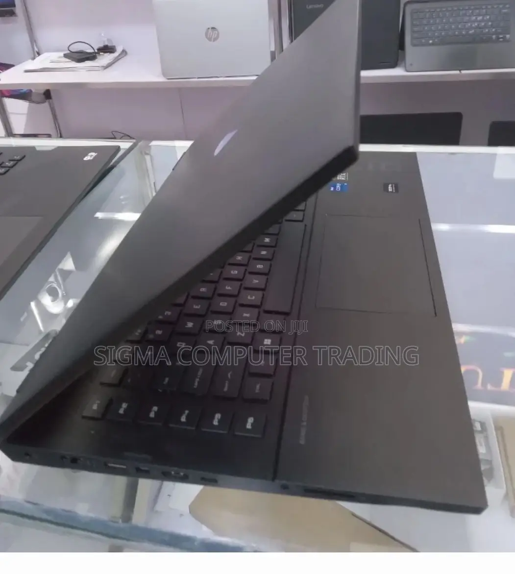 New Laptop HP Omen 17 16GB Intel Core I7 SSD 1T