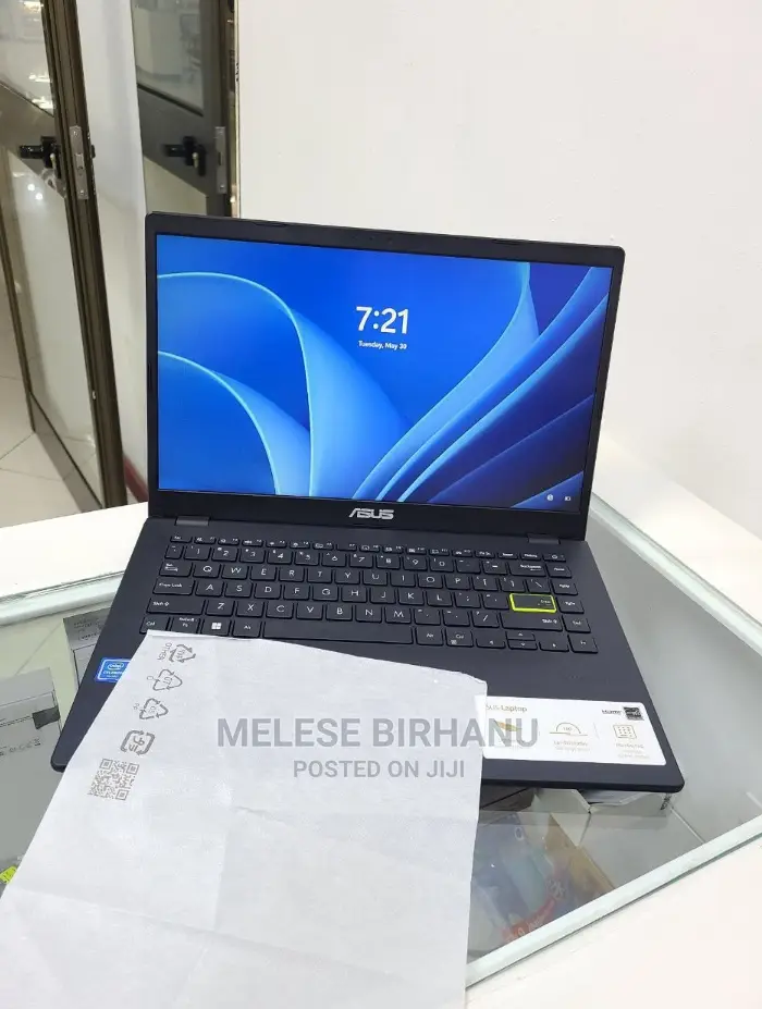 New Laptop Asus Vivobook E410M 8GB Intel Core I3 SSD 256GB