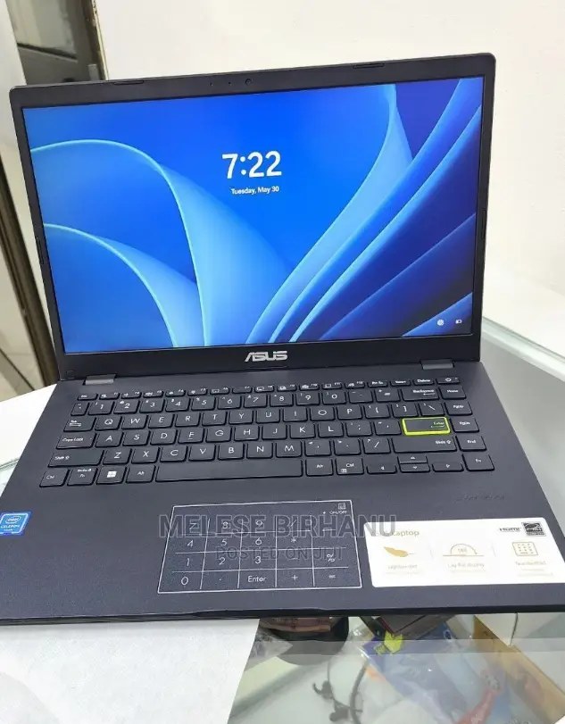 New Laptop Asus Vivobook E410M 8GB Intel Core I3 SSD 256GB