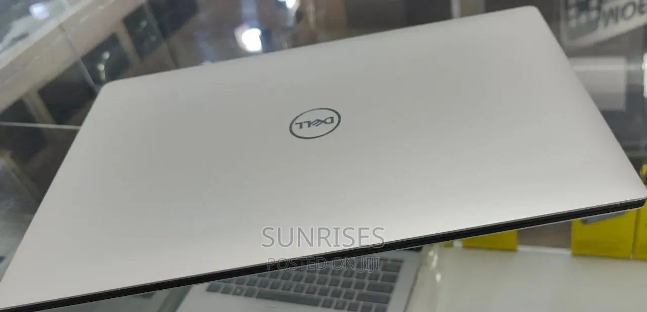 New Laptop Dell XPS 15 16GB Intel Core I5 SSD 512GB