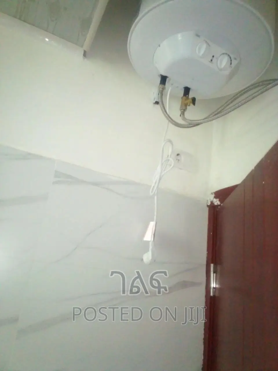 2bdrm Apartment in የኖህ, Bole for sale