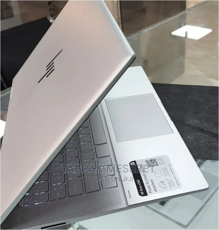 New Laptop HP Envy X360 16GB Intel Core I7 SSD 1T