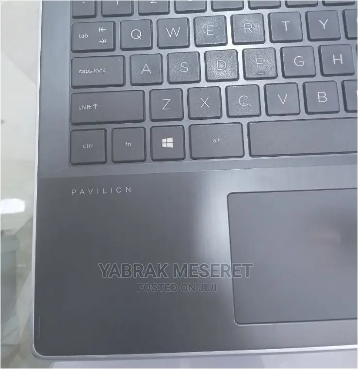 New Laptop HP Pavilion X360 8GB Intel Core I5 SSD 256GB